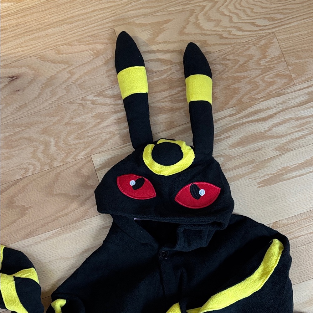 Black and Yellow Umbreon Hoodie Costume